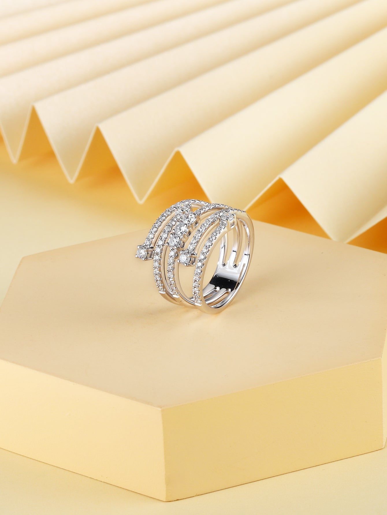 High-Quality 18K Gold  diamond Ring