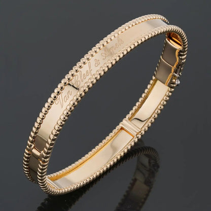 VAN CLEEF & ARPELS Perlee Signature 18k Yellow Gold Medium Bracelet Box