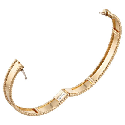 VAN CLEEF & ARPELS Perlee Signature 18k Yellow Gold Medium Bracelet Box