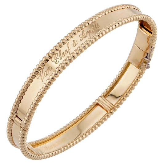 VAN CLEEF & ARPELS Perlee Signature 18k Yellow Gold Medium Bracelet Box